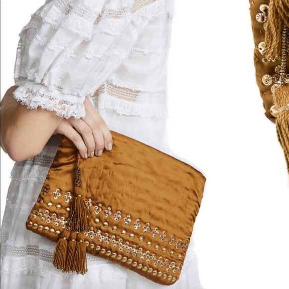 Ulla Johnson Handbags - 🌟 NWT Ulla Johnson Aras Clutch in Bronze